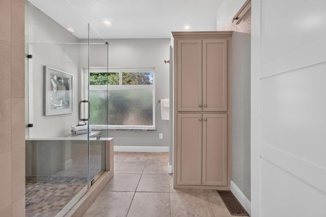 6870 Leibinger Ln, Granite Bay, CA 95746