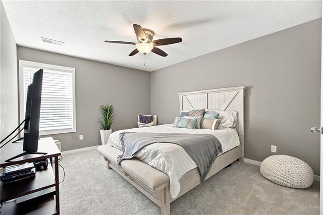 16110 kentucky View Drive, Belton, MO 64012