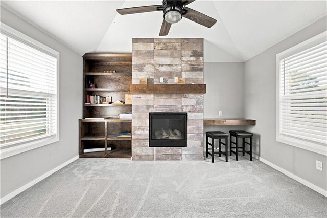 16110 kentucky View Drive, Belton, MO 64012