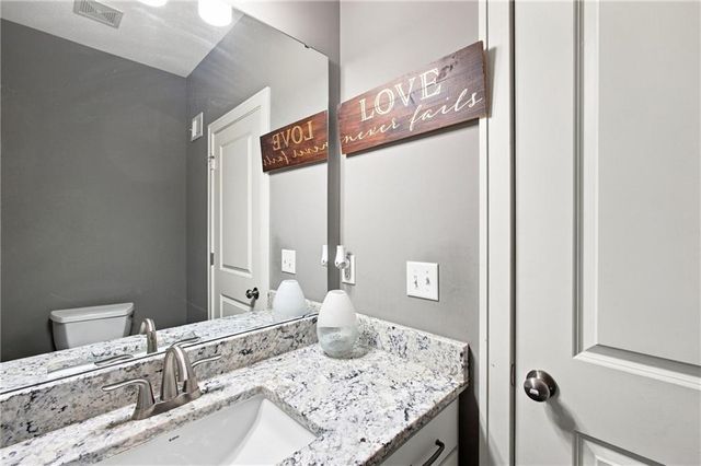 16110 kentucky View Drive, Belton, MO 64012