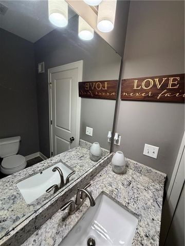 16110 kentucky View Drive, Belton, MO 64012