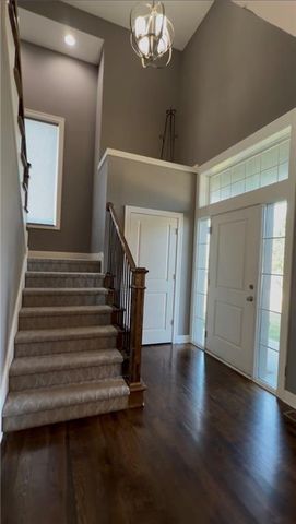 16110 kentucky View Drive, Belton, MO 64012
