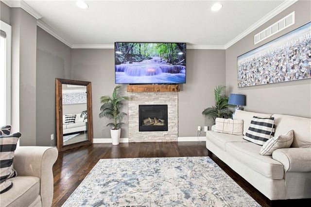 16110 kentucky View Drive, Belton, MO 64012