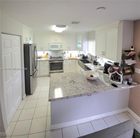 13661 SW 119th Ave, Miami, FL 33186