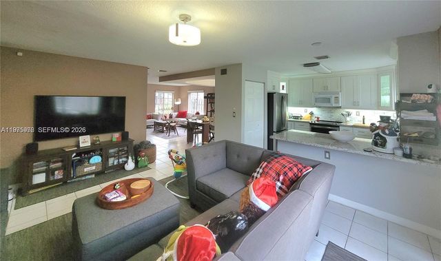 13661 SW 119th Ave, Miami, FL 33186