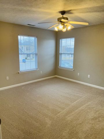 313 Cottonwood Dr, Shelbyville, TN 37160