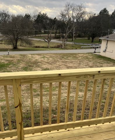 313 Cottonwood Dr, Shelbyville, TN 37160