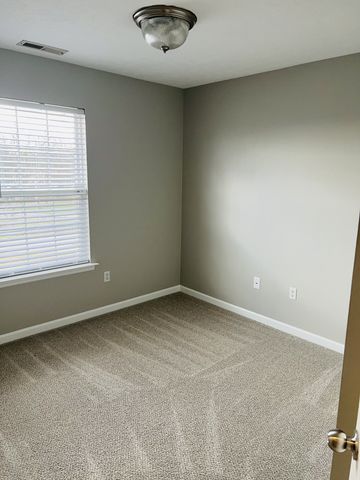 313 Cottonwood Dr, Shelbyville, TN 37160