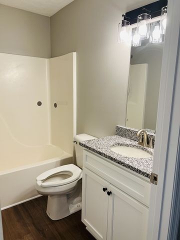 313 Cottonwood Dr, Shelbyville, TN 37160