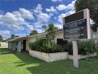 2660 SW 3rd St, Miami, FL 33135