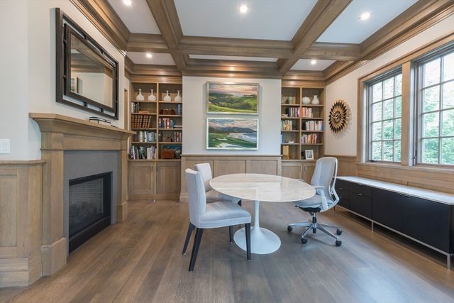 8 Hidden Road, Weston, MA 02493