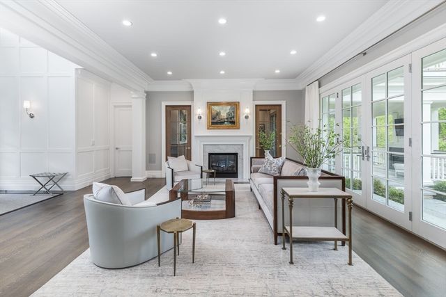 8 Hidden Road, Weston, MA 02493