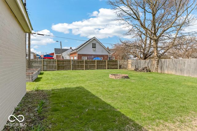 50 S Brentwood Avenue, Indianapolis, IN 46229