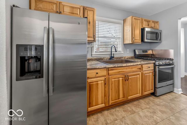 50 S Brentwood Avenue, Indianapolis, IN 46229