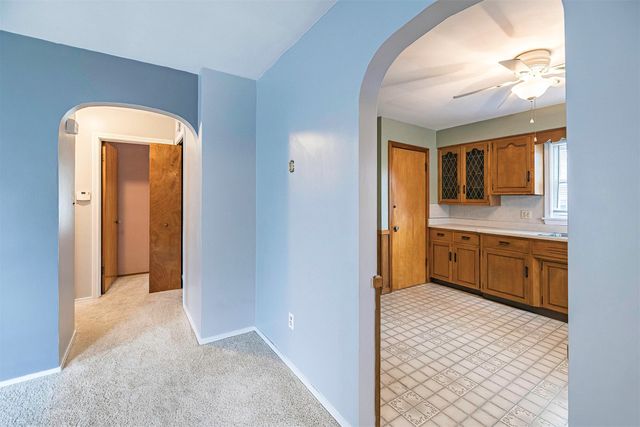 1415 COLD SPRING Drive, Erie, PA 16508