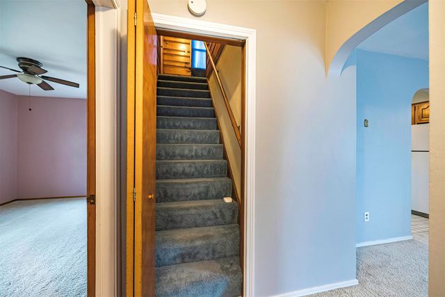 1415 COLD SPRING Drive, Erie, PA 16508
