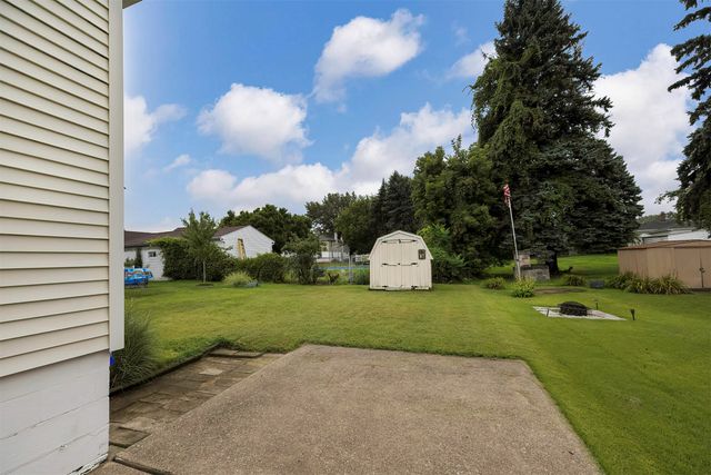 1415 COLD SPRING Drive, Erie, PA 16508