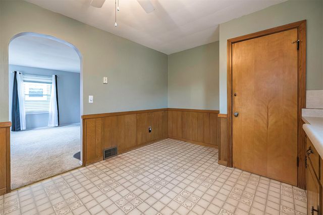 1415 COLD SPRING Drive, Erie, PA 16508