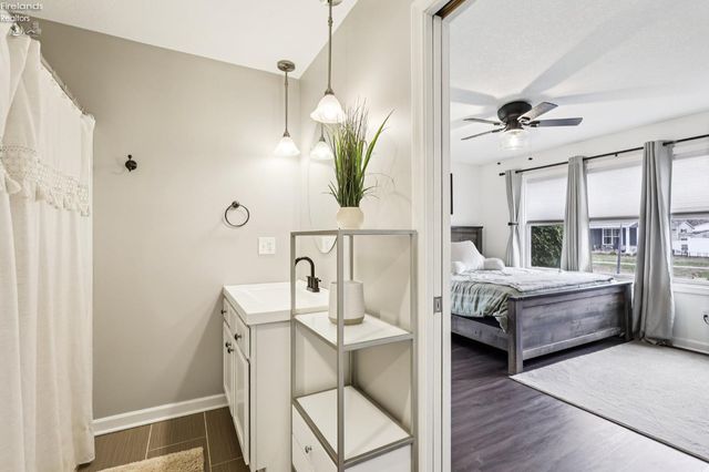 3781 Parkside Reserve Street, Vermilion, OH 44089