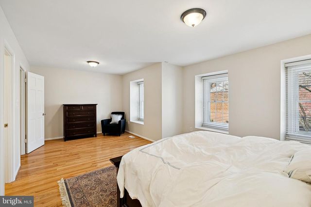 7810 ASHLEY GLEN RD, Annandale, VA 22003