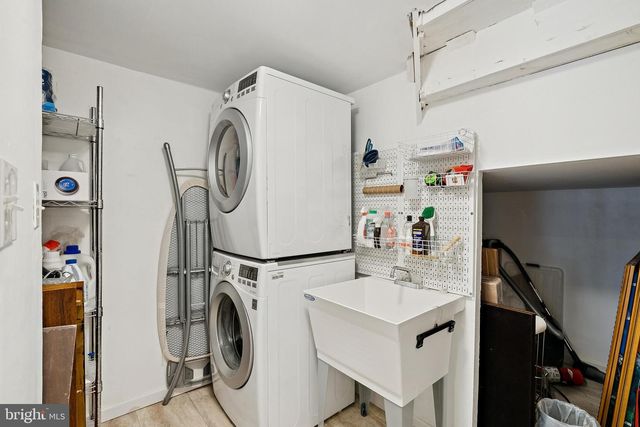 7810 ASHLEY GLEN RD, Annandale, VA 22003