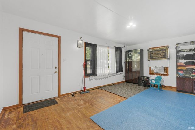 401 W Fairfax Avenue, Fort Wayne, IN 46807