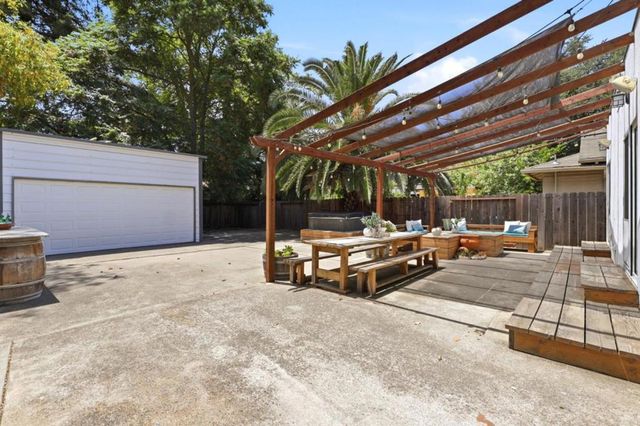 140 2nd Street, Gilroy, CA 95020