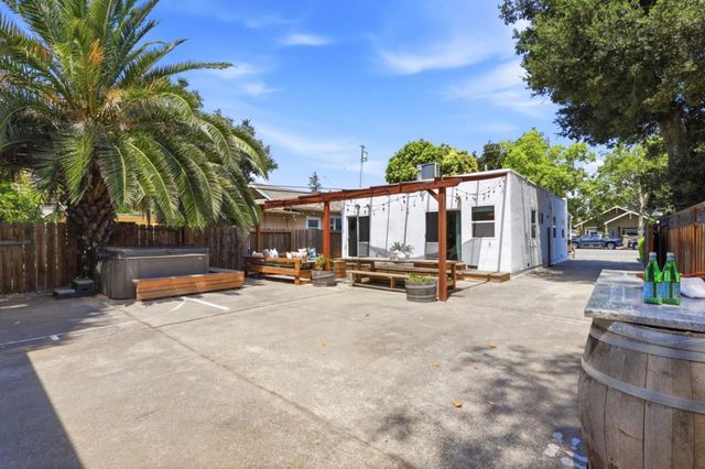 140 2nd Street, Gilroy, CA 95020