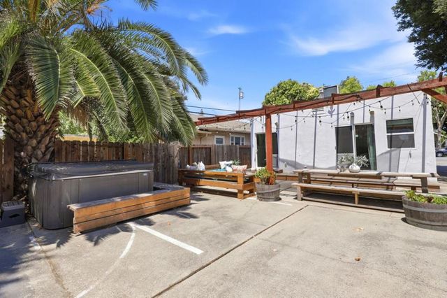 140 2nd Street, Gilroy, CA 95020