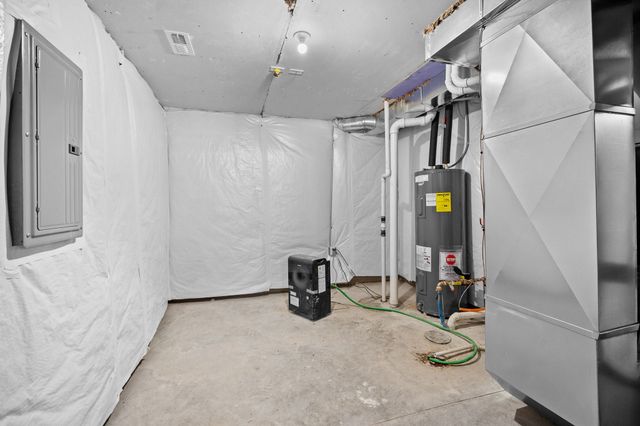 2505 Shaw Street, Des Moines, IA 50317