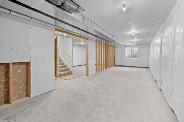 2505 Shaw Street, Des Moines, IA 50317