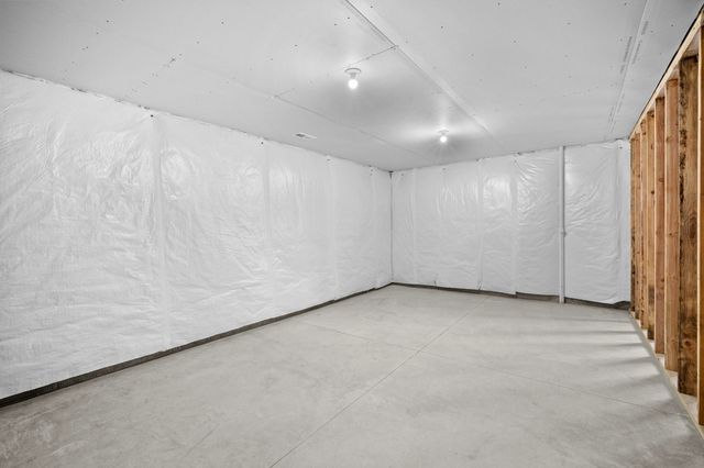 2505 Shaw Street, Des Moines, IA 50317