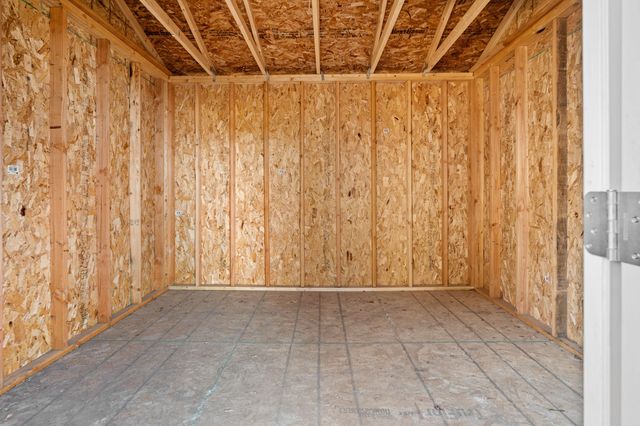 2505 Shaw Street, Des Moines, IA 50317