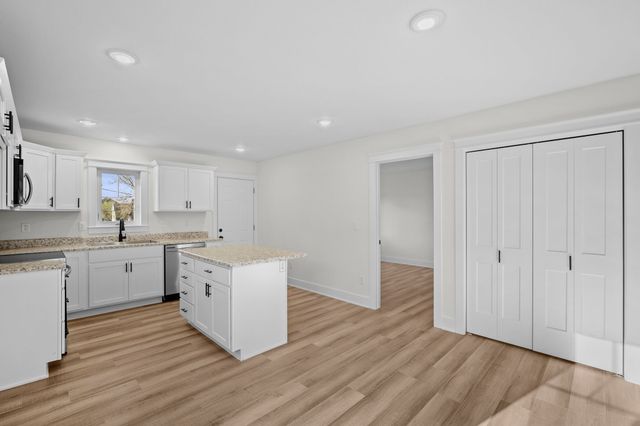 2505 Shaw Street, Des Moines, IA 50317