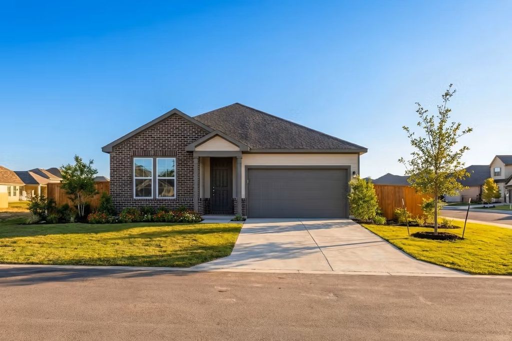 405 Jills Path, Seguin, TX 78155