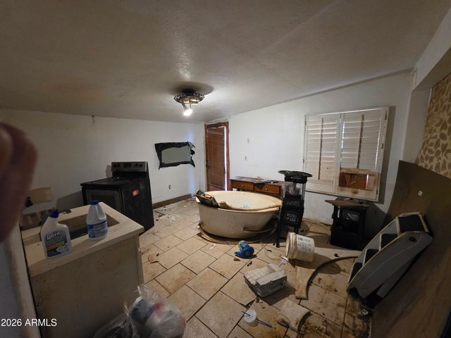 9109 W Pierce Street, Tolleson, AZ 85353