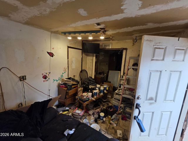 9109 W Pierce Street, Tolleson, AZ 85353