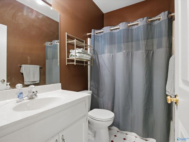 3122 Navajo Drive, Decatur, AL 35603