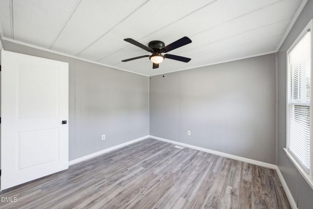 320 E Earp Street, Holly Springs, NC 27540