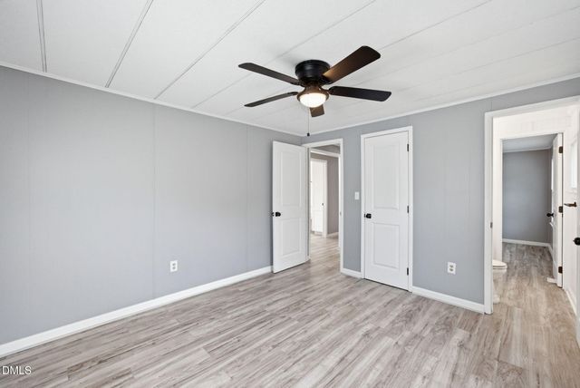 320 E Earp Street, Holly Springs, NC 27540