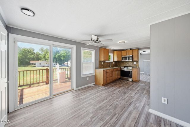 320 E Earp Street, Holly Springs, NC 27540
