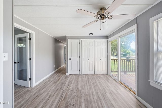 320 E Earp Street, Holly Springs, NC 27540