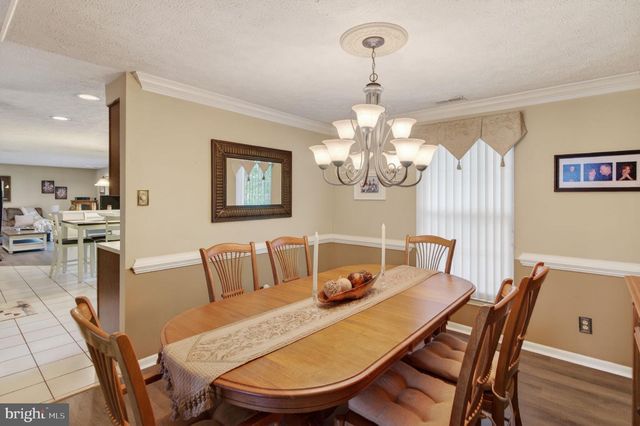 52 MASTERS CIR, Marlton, NJ 08053
