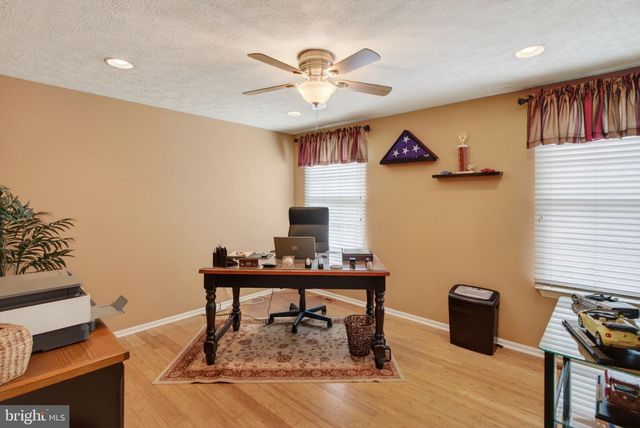 52 MASTERS CIR, Marlton, NJ 08053