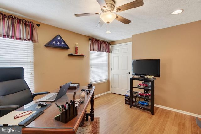 52 MASTERS CIR, Marlton, NJ 08053