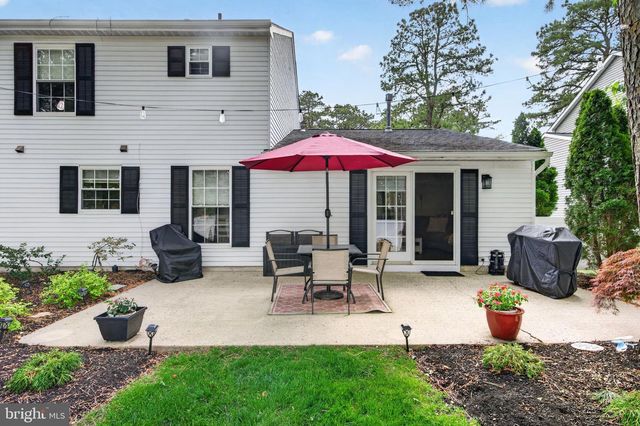 52 MASTERS CIR, Marlton, NJ 08053