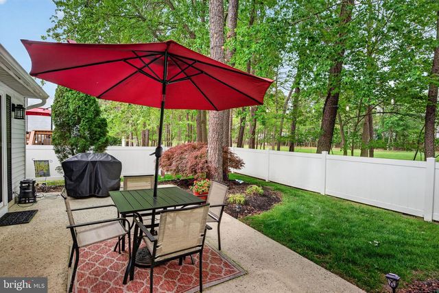 52 MASTERS CIR, Marlton, NJ 08053