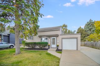 9018 Roach Avenue, Brookfield, IL 60513