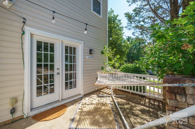 11339 Dundarrach Lane, Charlotte, NC 28277