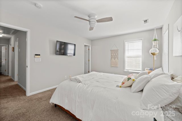 11339 Dundarrach Lane, Charlotte, NC 28277